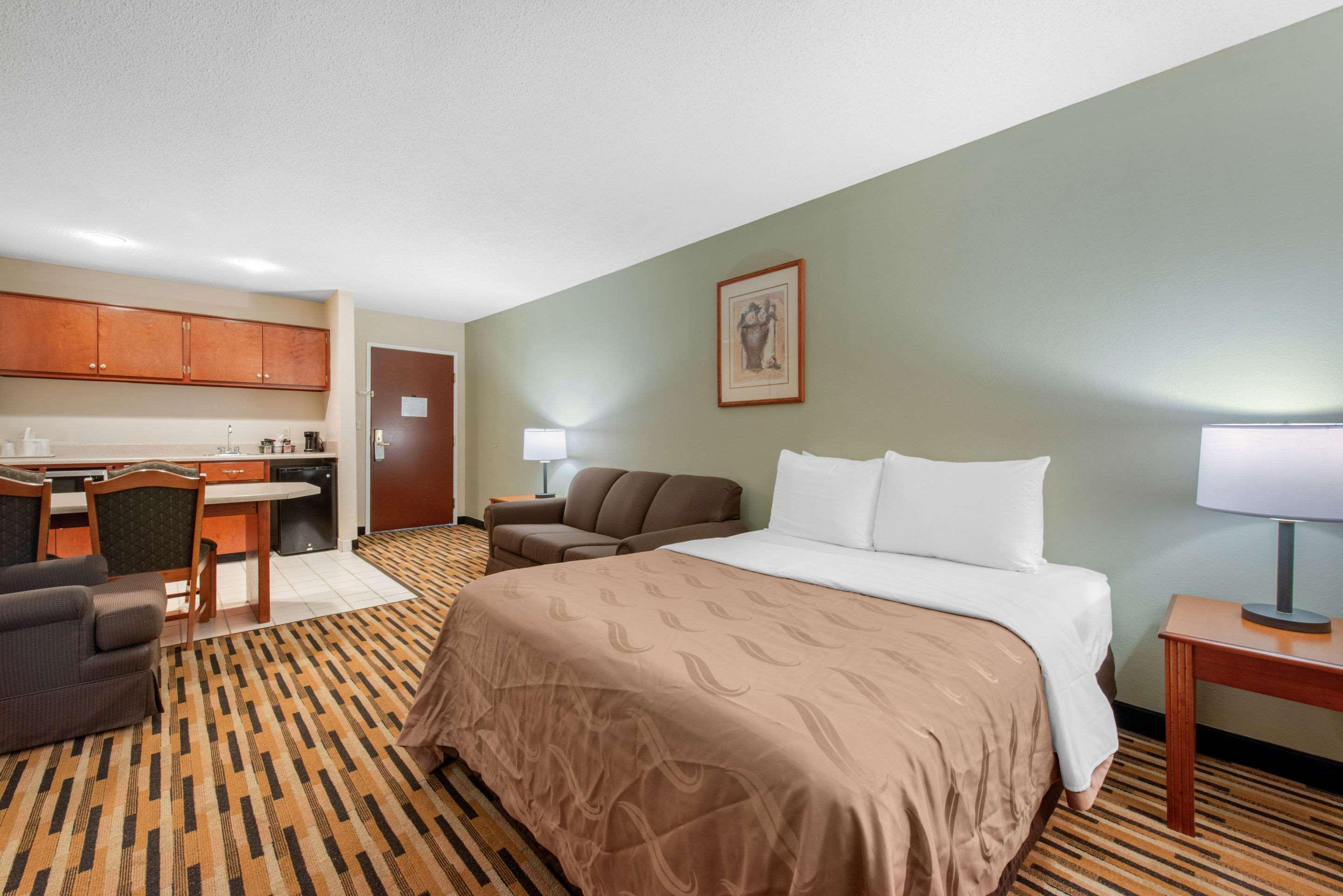 Baymont By Wyndham Port Wentworth Hotel Ngoại thất bức ảnh