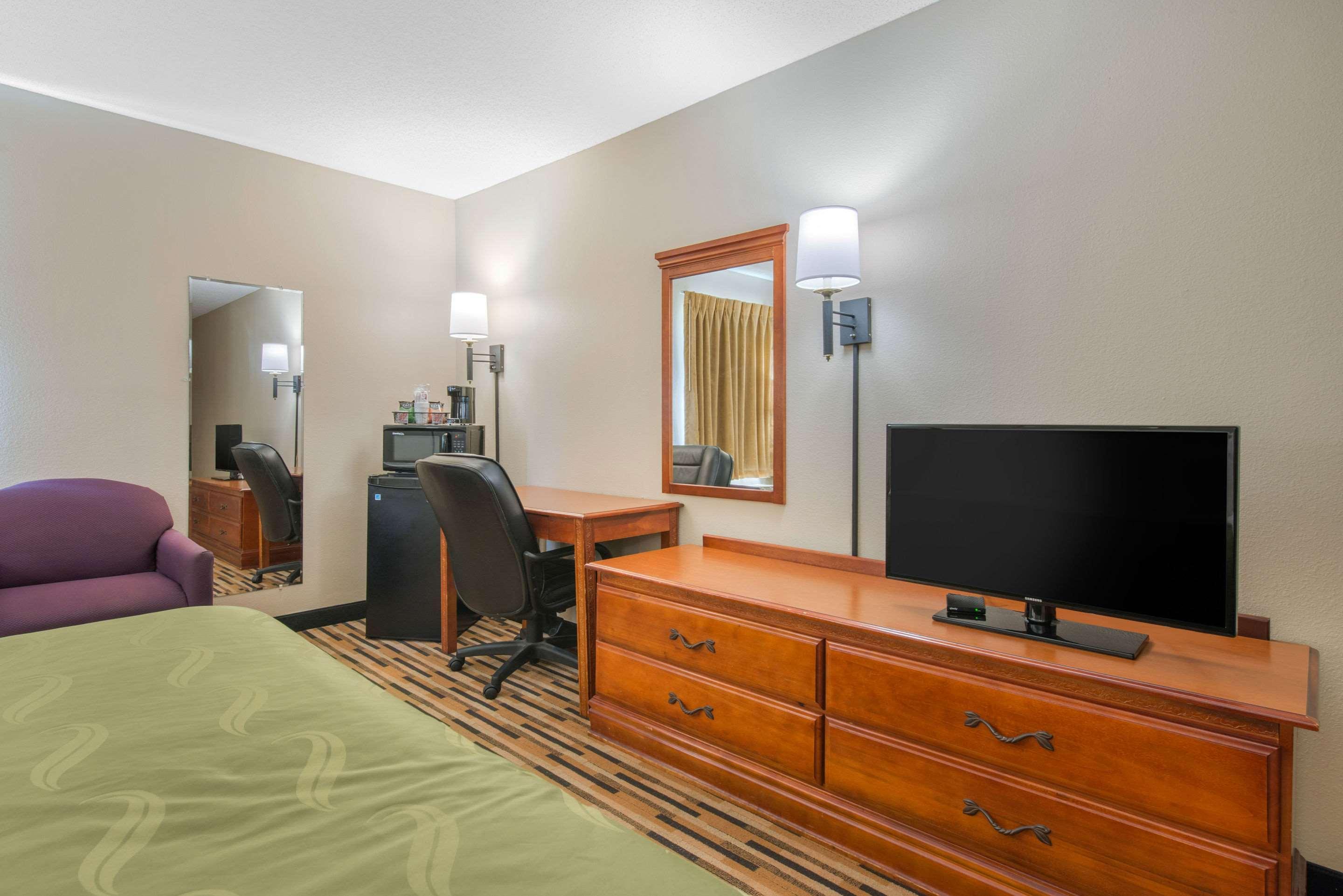 Baymont By Wyndham Port Wentworth Hotel Ngoại thất bức ảnh
