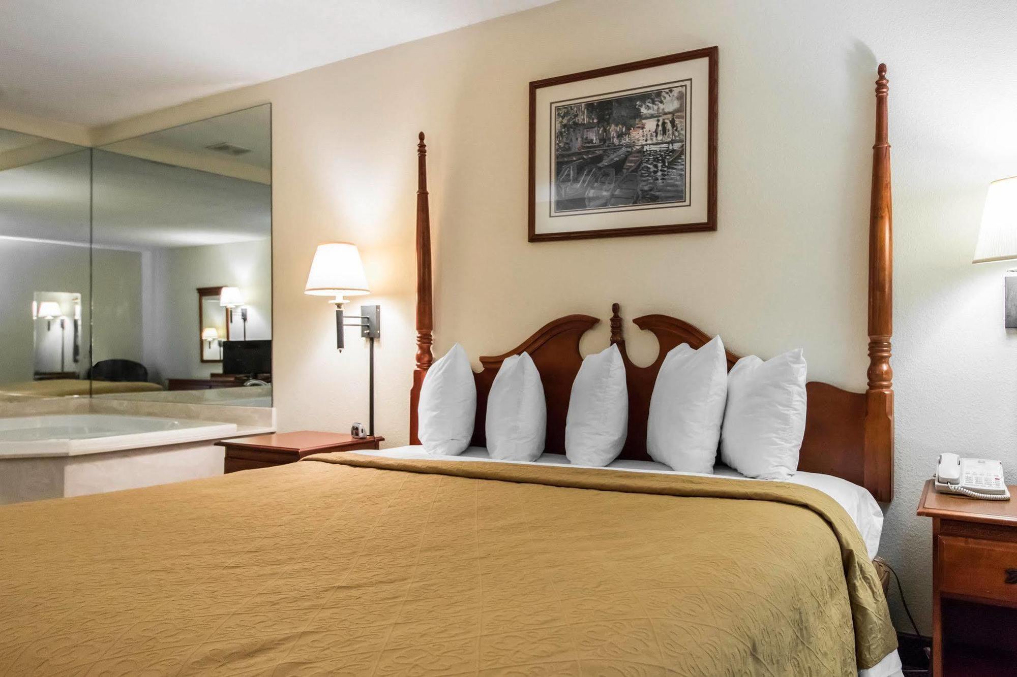 Baymont By Wyndham Port Wentworth Hotel Ngoại thất bức ảnh